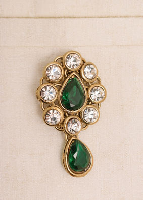 Emerald Green Stone Embedded Drop Shaped Brooch image number 1